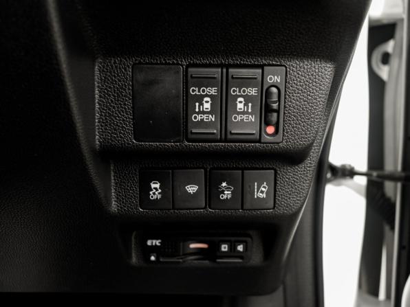 Honda Freed II с пробегом 2016 года, цена 1 450 000 рублей, 161326 км, компактвэн, Автокод Объявления