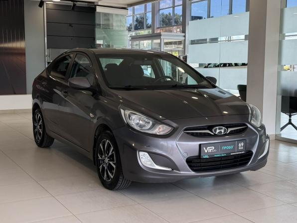Hyundai Solaris I с пробегом 2011 года, цена 735 000 рублей, 196208 км, седан, Автокод Объявления
