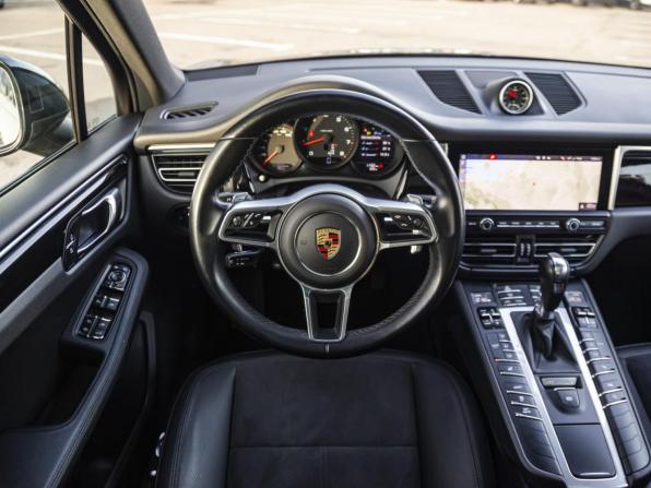 Porsche Macan I Рестайлинг с пробегом 2021 года, цена 4 800 000 рублей, 117056 км, внедорожник, Автокод Объявления