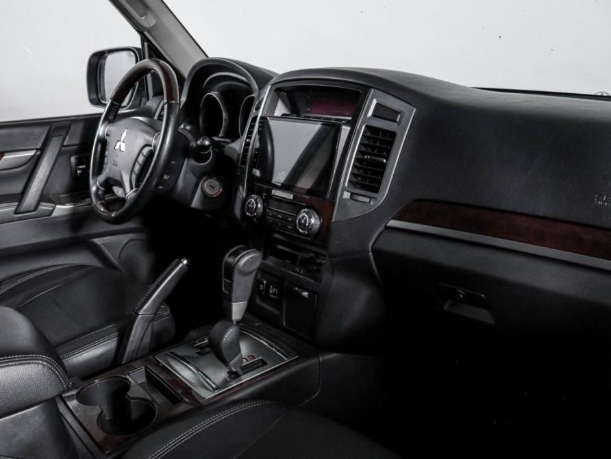 Mitsubishi Pajero IV Рестайлинг 2 Москва  - изображение 10