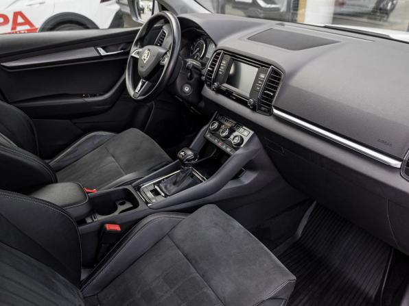 Skoda Karoq I с пробегом 2020 года, цена 2 422 213 рублей, 54566 км, внедорожник, Автокод Объявления