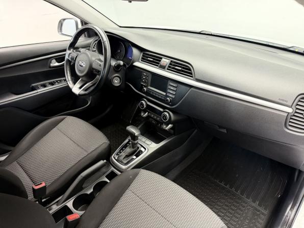Kia Rio IV с пробегом 2018 года, цена 1 524 000 рублей, 62289 км, седан, Автокод Объявления