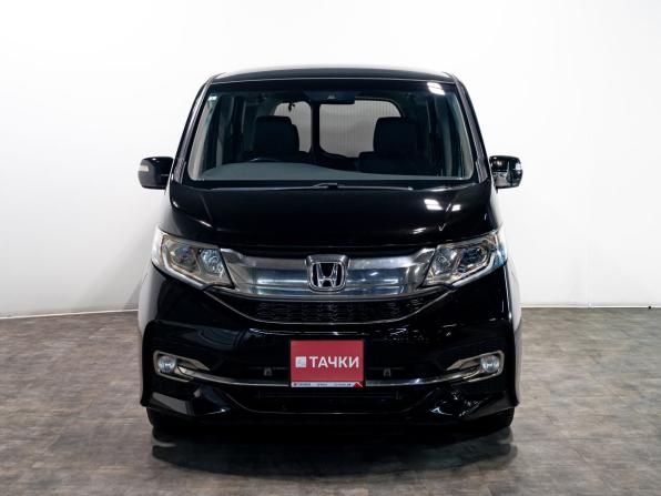 Honda Stepwgn V с пробегом 2017 года, цена 1 880 000 рублей, 110000 км, минивэн, Автокод Объявления