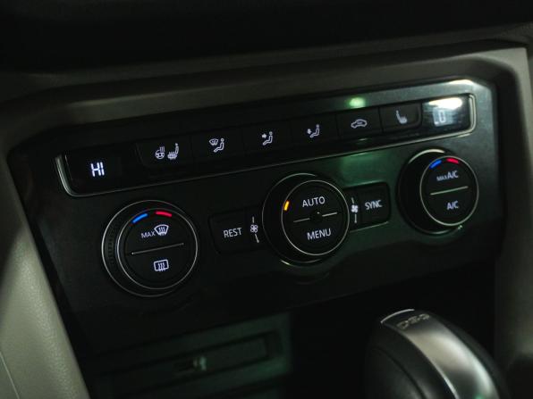 Volkswagen Tiguan II с пробегом 2017 года, цена 2 389 000 рублей, 145307 км, внедорожник, Автокод Объявления