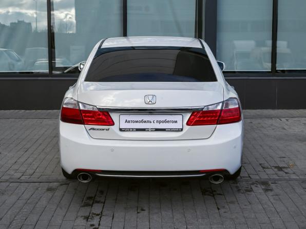 Honda Accord IX с пробегом 2013 года, цена 1 615 000 рублей, 179268 км, седан, Автокод Объявления