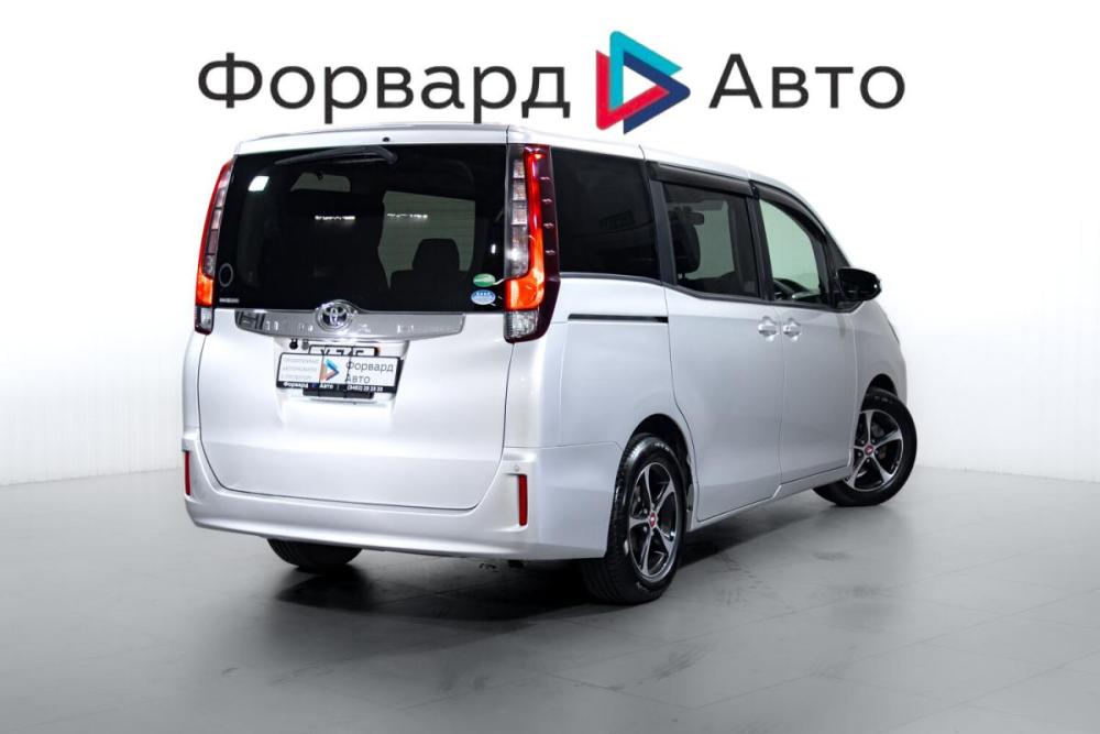Toyota Noah III (R80) Тюмень  - изображение 8