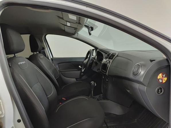 Renault Logan II Рестайлинг с пробегом 2019 года, цена 1 350 000 рублей, 66792 км, седан, Автокод Объявления
