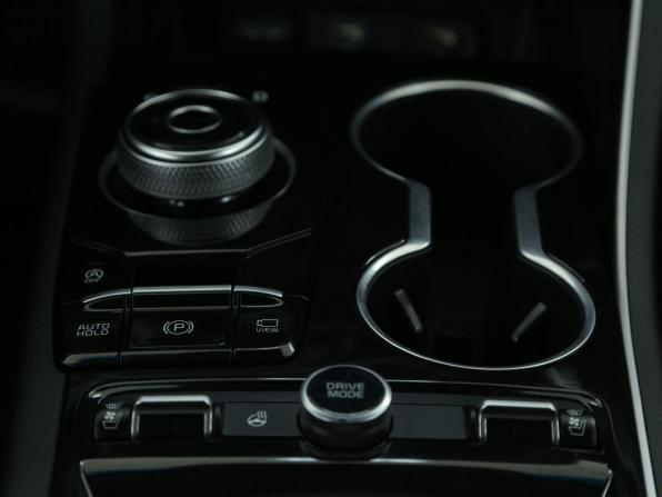 Kia K5 III с пробегом 2020 года, цена 2 431 000 рублей, 79000 км, седан, Автокод Объявления