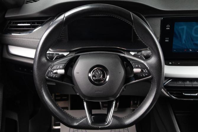 Skoda Octavia IV (A8) с пробегом 2021 года, цена 2 849 000 рублей, 131000 км, лифтбек, Автокод Объявления