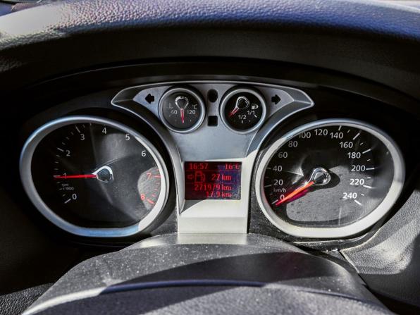 Ford Focus II Рестайлинг с пробегом 2010 года, цена 319 000 рублей, 271974 км, хэтчбек, Автокод Объявления