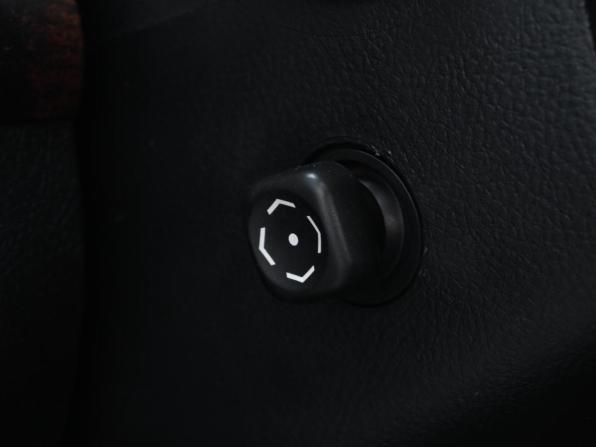 Toyota Land Cruiser 200 Series с пробегом 2011 года, цена 3 430 000 рублей, 238408 км, внедорожник, Автокод Объявления