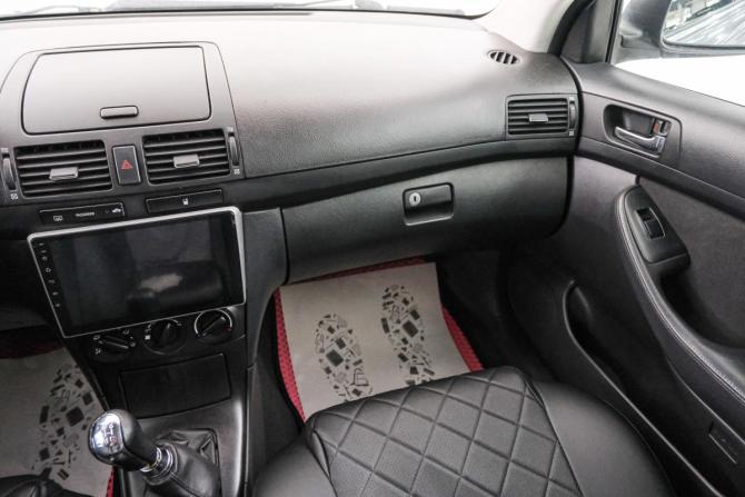 Toyota Avensis II с пробегом 2005 года, цена 869 000 рублей, 215000 км, седан, Автокод Объявления