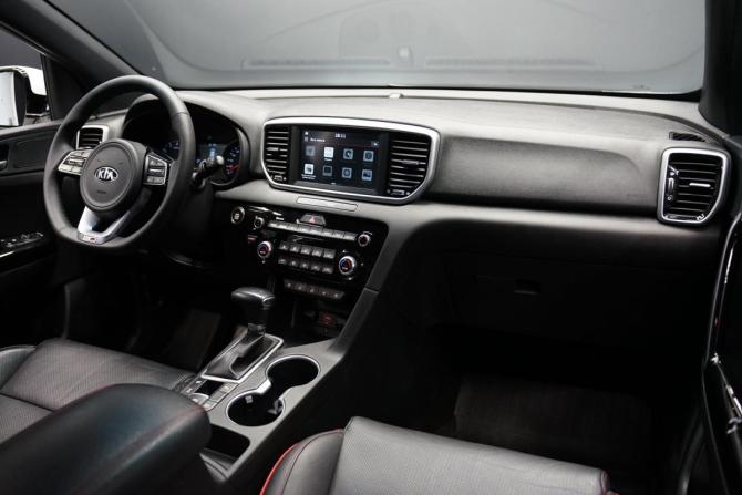 Kia Sportage IV Рестайлинг с пробегом 2020 года, цена 2 899 000 рублей, 76550 км, внедорожник, Автокод Объявления