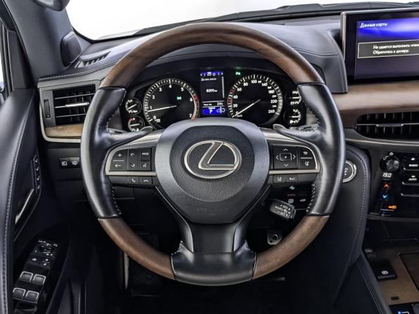Lexus LX III Рестайлинг 2 с пробегом 2018 года, цена 9 990 000 рублей, 59664 км, внедорожник, Автокод Объявления