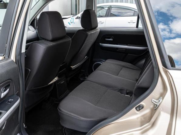 Suzuki Grand Vitara II Рестайлинг с пробегом 2010 года, цена 1 130 000 рублей, 198709 км, внедорожник, Автокод Объявления