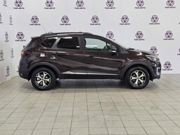 Renault Kaptur I с пробегом 2018 года, цена 1 515 000 рублей, 174272 км, внедорожник, Автокод Объявления