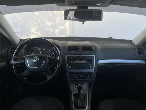 Skoda Octavia II (A5) Рестайлинг с пробегом 2013 года, цена 870 000 рублей, 164733 км, лифтбек, Автокод Объявления