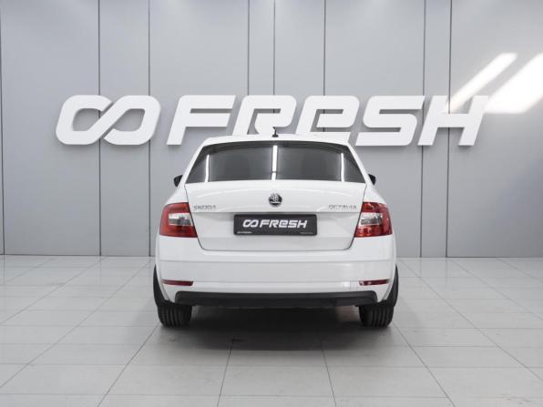 Skoda Octavia III (A7) Рестайлинг с пробегом 2018 года, цена 1 620 000 рублей, 110679 км, лифтбек, Автокод Объявления