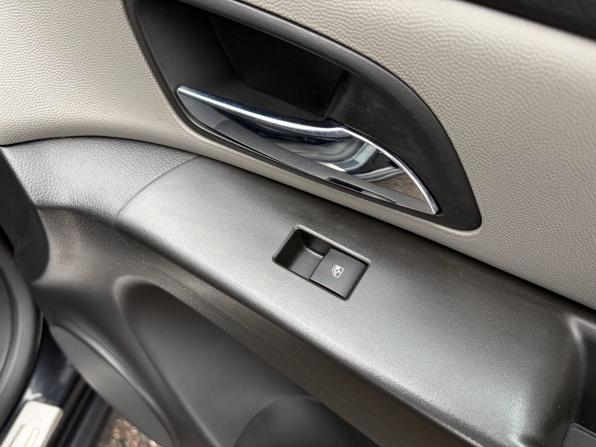 Chevrolet Cruze I Рестайлинг с пробегом 2015 года, цена 785 000 рублей, 161000 км, седан, Автокод Объявления