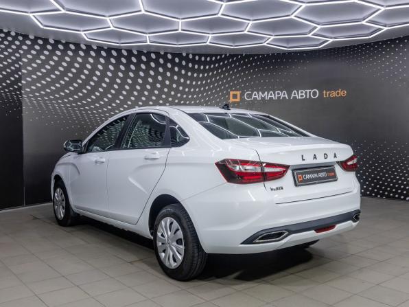 Lada (ВАЗ) Vesta I Рестайлинг (NG) с пробегом 2024 года, цена 1 421 100 рублей, 8518 км, седан, Автокод Объявления