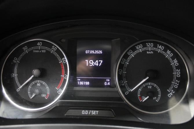 Skoda Rapid I Рестайлинг с пробегом 2017 года, цена 948 000 рублей, 137000 км, лифтбек, Автокод Объявления