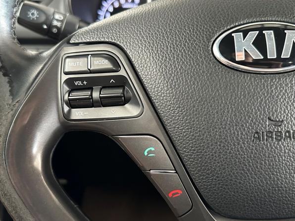 Kia Rio III с пробегом 2015 года, цена 935 000 рублей, 195902 км, седан, Автокод Объявления