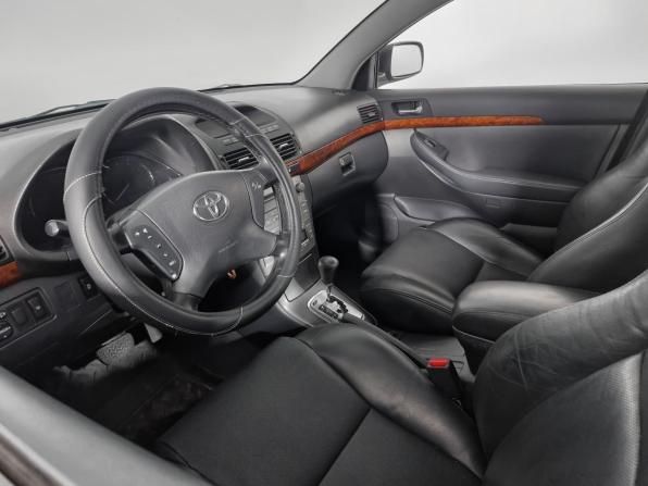 Toyota Avensis II с пробегом 2004 года, цена 599 000 рублей, 260599 км, седан, Автокод Объявления