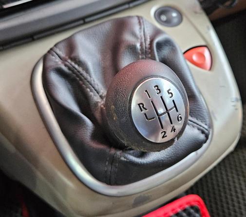 Renault Scenic II Рестайлинг с пробегом 2006 года, цена 319 000 рублей, 261000 км, минивэн, Автокод Объявления