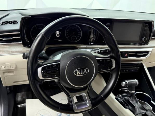 Kia K5 III с пробегом 2021 года, цена 2 730 000 рублей, 44632 км, седан, Автокод Объявления