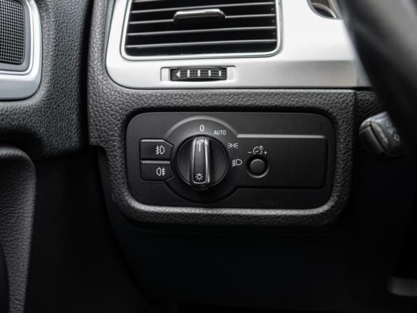 Volkswagen Touareg II Рестайлинг с пробегом 2015 года, цена 2 480 000 рублей, 238346 км, внедорожник, Автокод Объявления