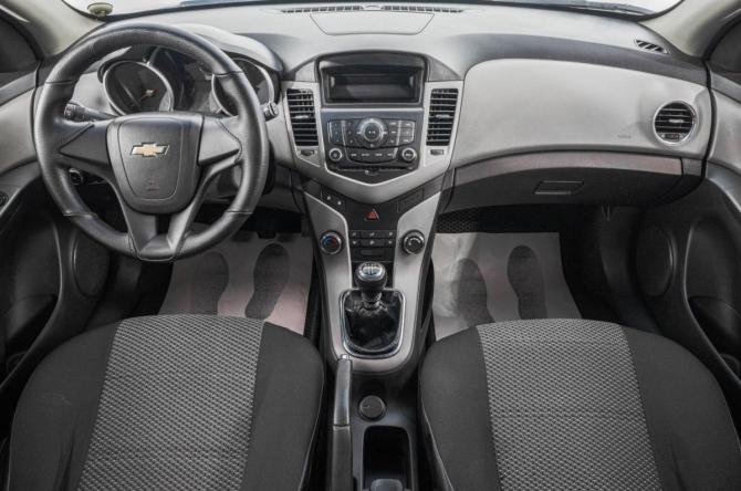 Chevrolet Cruze I с пробегом 2012 года, цена 679 000 рублей, 205200 км, хэтчбек, Автокод Объявления