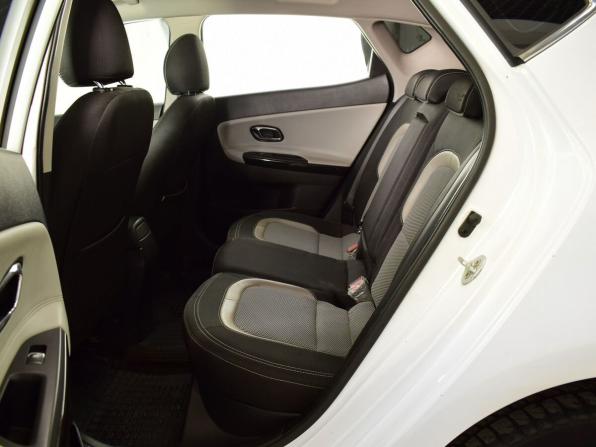 Kia Ceed II Рестайлинг с пробегом 2018 года, цена 1 199 995 рублей, 215955 км, хэтчбек, Автокод Объявления