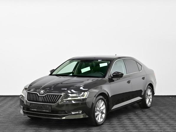 Skoda Superb III с пробегом 2016 года, цена 1 549 000 рублей, 127000 км, лифтбек, Автокод Объявления