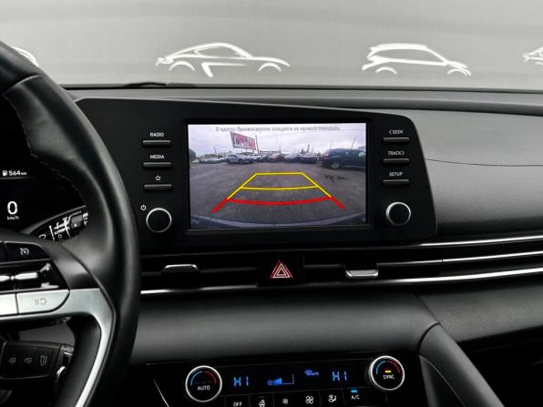 Hyundai Elantra VII (CN7) с пробегом 2021 года, цена 2 198 400 рублей, 47010 км, седан, Автокод Объявления