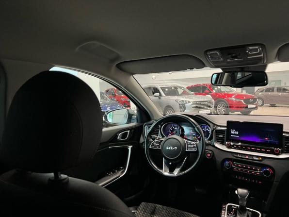 Kia Ceed III Рестайлинг с пробегом 2021 года, цена 1 690 000 рублей, 73000 км, хэтчбек, Автокод Объявления