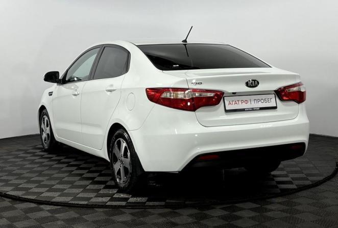 Kia Rio III с пробегом 2013 года, цена 950 000 рублей, 80236 км, седан, Автокод Объявления