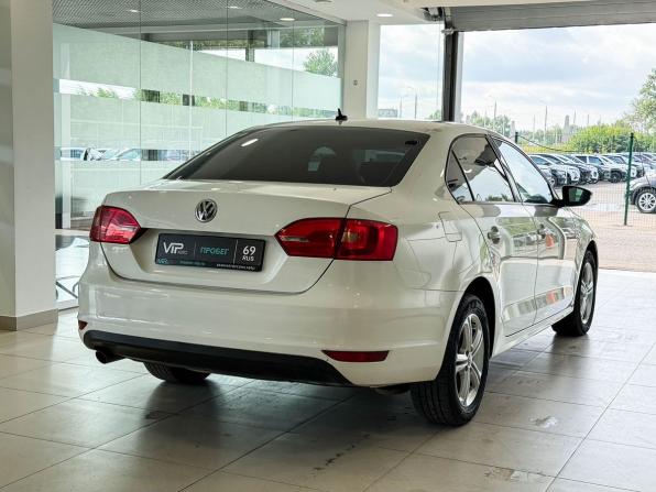 Volkswagen Jetta VI с пробегом 2013 года, цена 1 175 000 рублей, 174669 км, седан, Автокод Объявления
