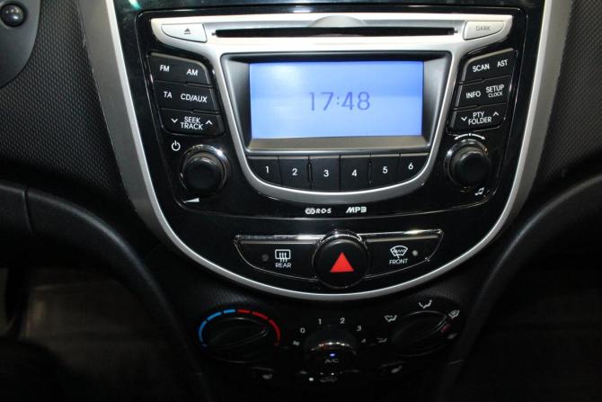 Hyundai Solaris I с пробегом 2012 года, цена 769 000 рублей, 191730 км, хэтчбек, Автокод Объявления