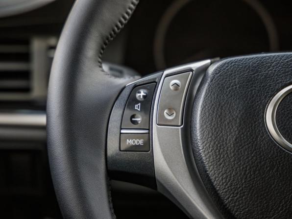 Lexus ES VI с пробегом 2013 года, цена 1 898 000 рублей, 156320 км, седан, Автокод Объявления