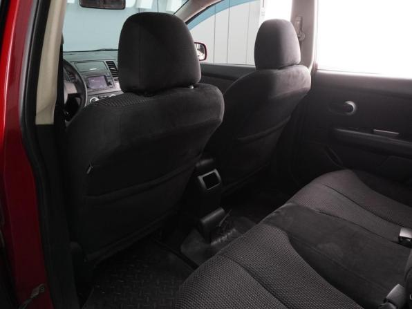 Nissan Tiida I Рестайлинг с пробегом 2011 года, цена 699 000 рублей, 262491 км, седан, Автокод Объявления
