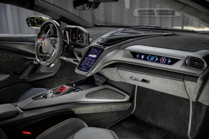 Новый Lamborghini Revuelto 2024 года, цена 88 500 000 рублей, купе, Автокод Объявления