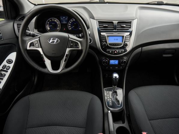 Hyundai Solaris I с пробегом 2014 года, цена 945 000 рублей, 104000 км, седан, Автокод Объявления