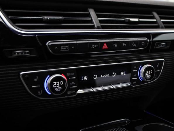 Audi Q7 II (4M) с пробегом 2018 года, цена 4 599 000 рублей, 158988 км, внедорожник, Автокод Объявления