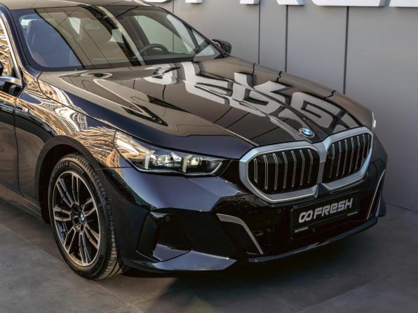 BMW 5 серии VIII (G60/G61/G68) с пробегом 2025 года, цена 7 499 000 рублей, 4420 км, седан, Автокод Объявления