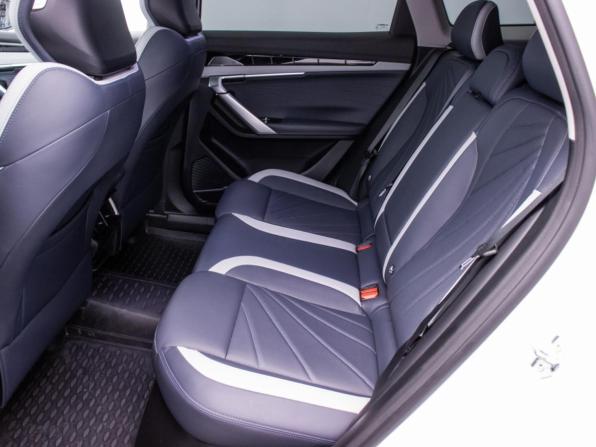 Geely Atlas II с пробегом 2024 года, цена 3 178 000 рублей, 17644 км, внедорожник, Автокод Объявления