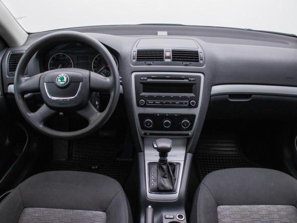 Skoda Octavia II (A5) Рестайлинг с пробегом 2012 года, цена 930 000 рублей, 158252 км, универсал, Автокод Объявления