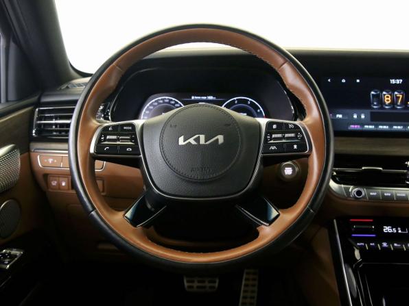 Kia Mohave I Рестайлинг 2 с пробегом 2022 года, цена 5 700 000 рублей, 28000 км, внедорожник, Автокод Объявления