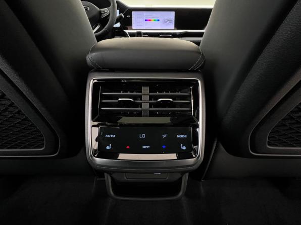 Geely Monjaro I Рестайлинг с пробегом 2026 года, цена 4 664 000 рублей, 15 км, внедорожник, Автокод Объявления