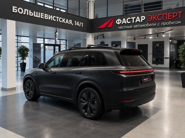 Li Auto (Lixiang) L9 I Рестайлинг с пробегом 2024 года, цена 5 799 000 рублей, 92501 км, внедорожник, Автокод Объявления