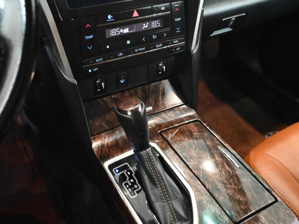 Toyota Camry VII (XV50) Рестайлинг 2 с пробегом 2018 года, цена 2 450 000 рублей, 178354 км, седан, Автокод Объявления